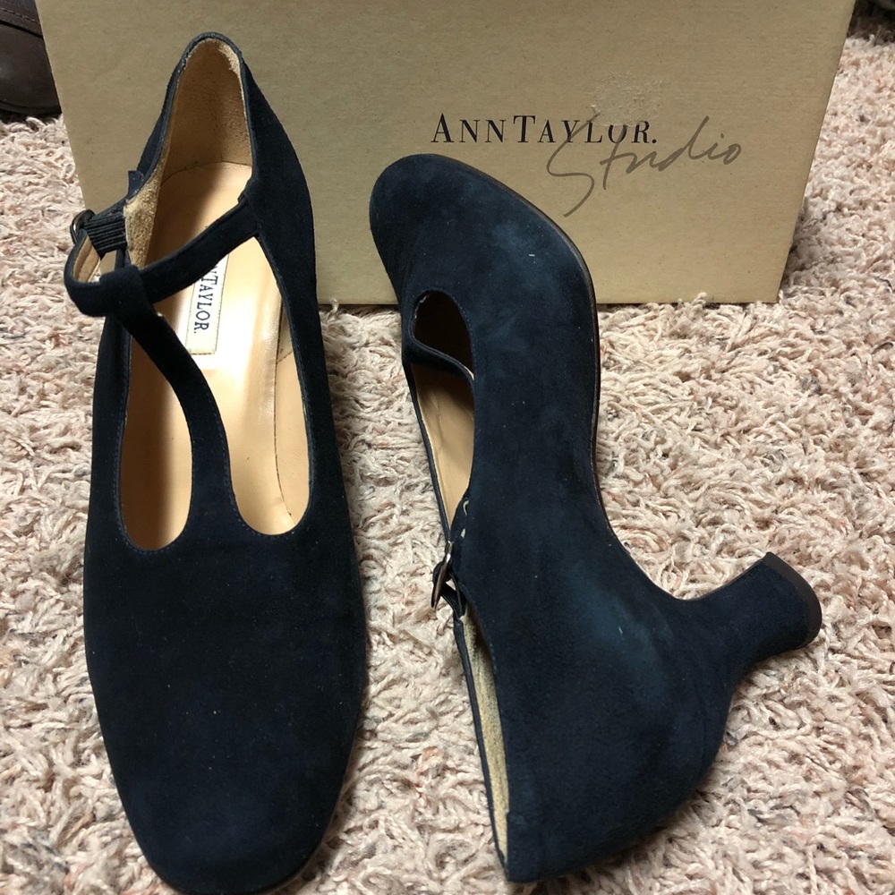 Ann Taylor heels